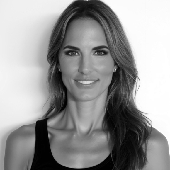 Meet your Posher, Jennifer - Picture 1 of 1